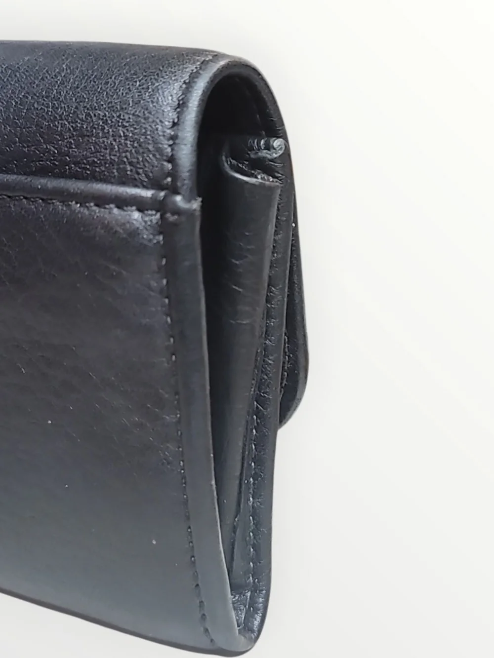 COACH Vintage 80s Black Pebbled Leather Fold-Over Women's Wallet  Great Conditio